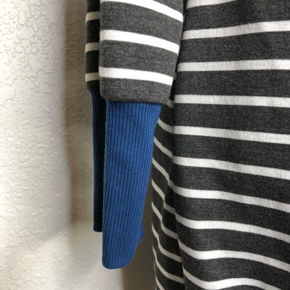 Hipster Row gray white striped blue trim snap front long cardigan size Medium - Picture 7 of 13